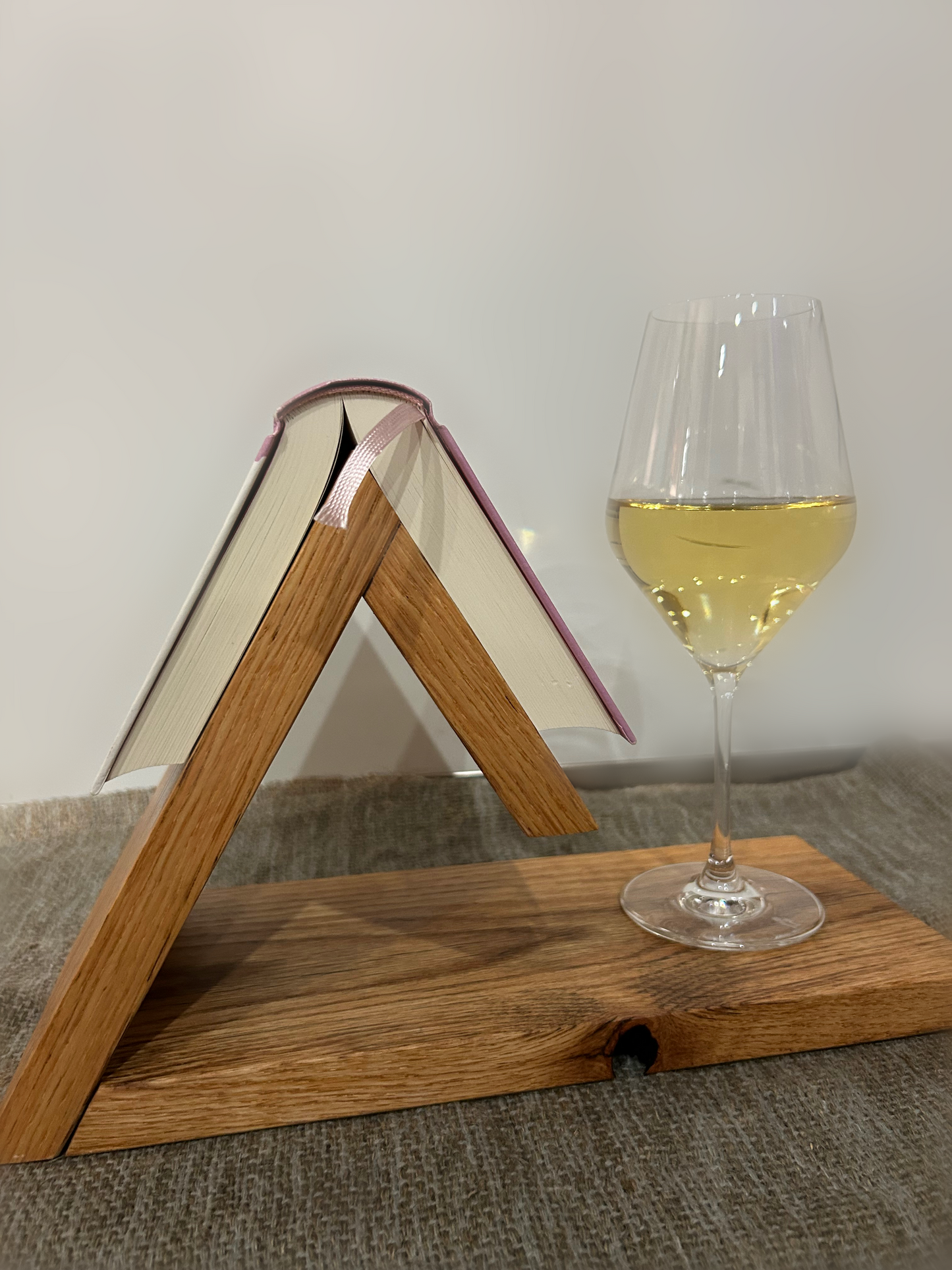 Handgefertigter Buchhalter aus Eiche-Vollholz